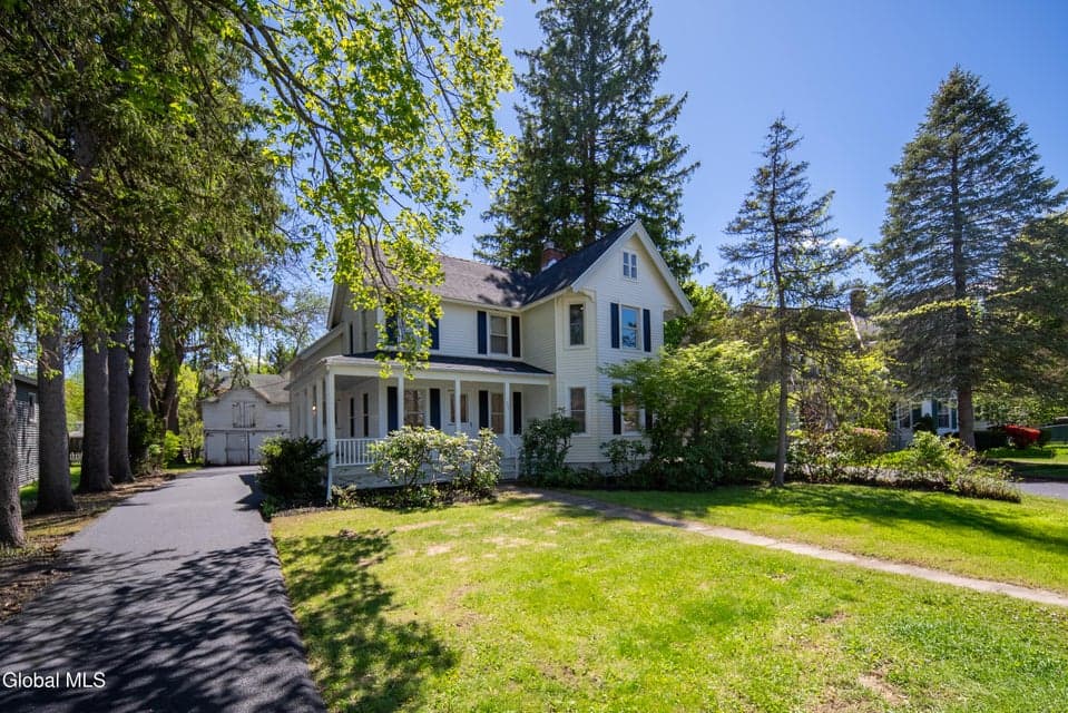 358 Kenwood Avenue, Bethlehem, NY 12054, photo 1
