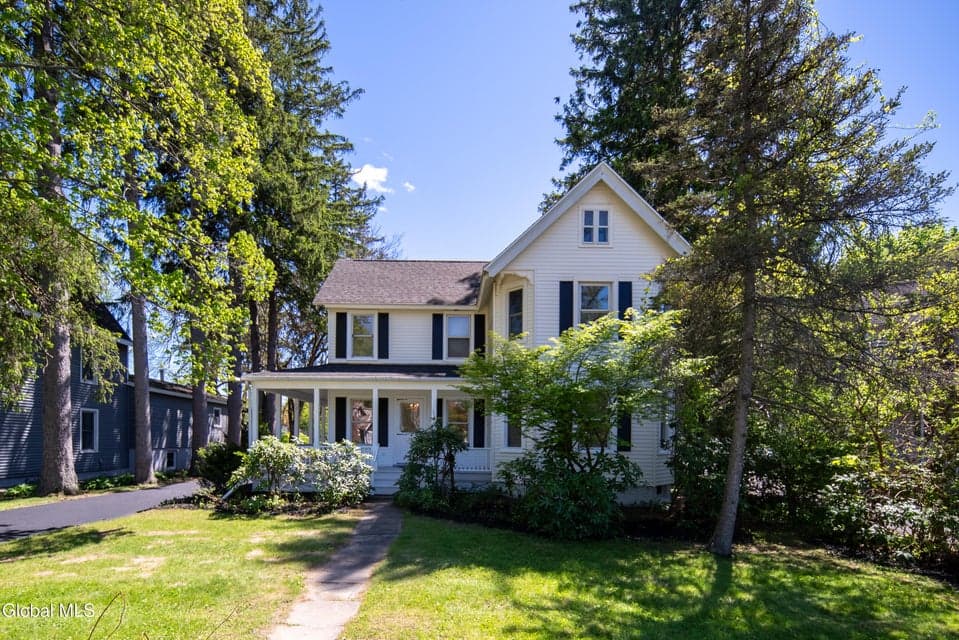 358 Kenwood Avenue, Bethlehem, NY 12054, photo 2