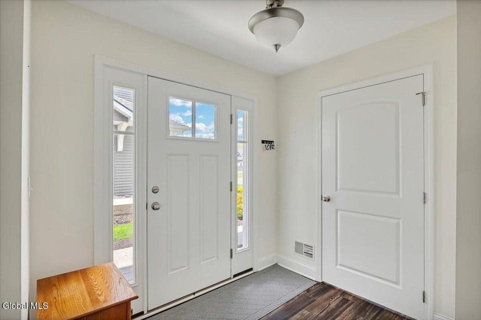3604 Brunswick Meadows Way, Troy, NY 12182, photo 2