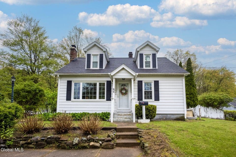 65 Pashley Road, Glenville, NY 12302, photo 1