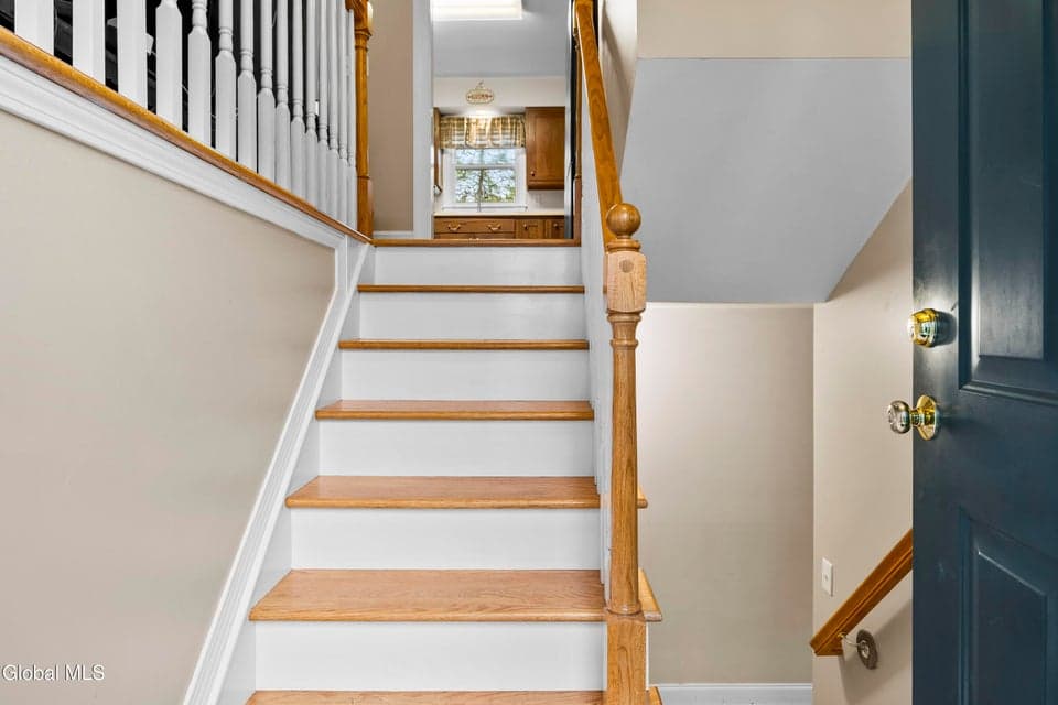 28 Vista Lane, Bethlehem, NY 12158, photo 3