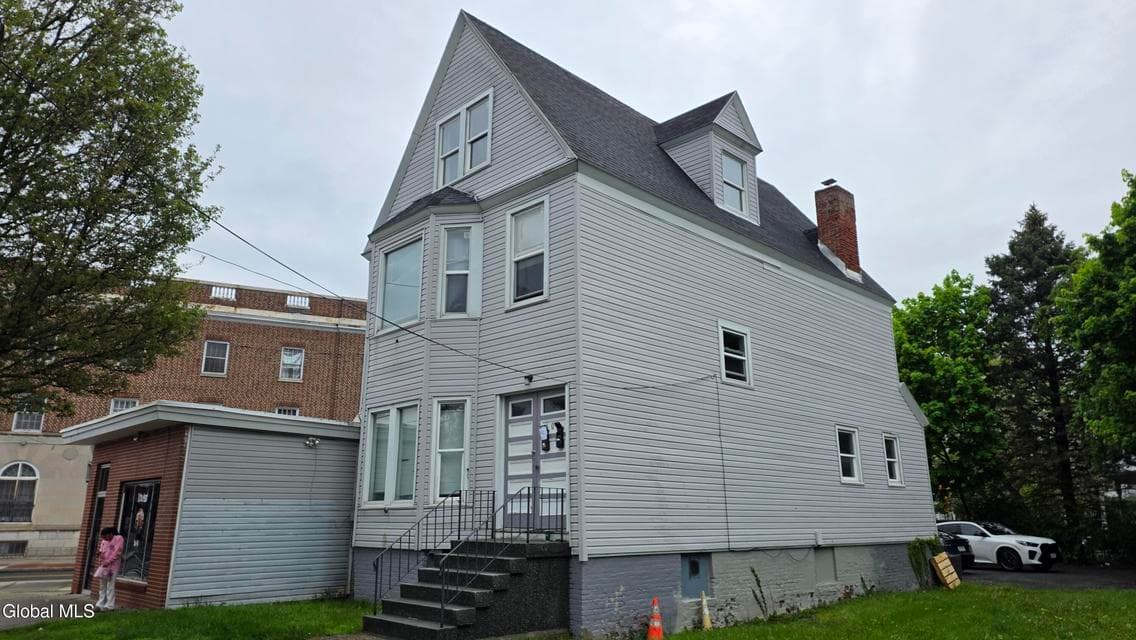 404 Delaware Avenue, Albany, NY 12209, photo 2