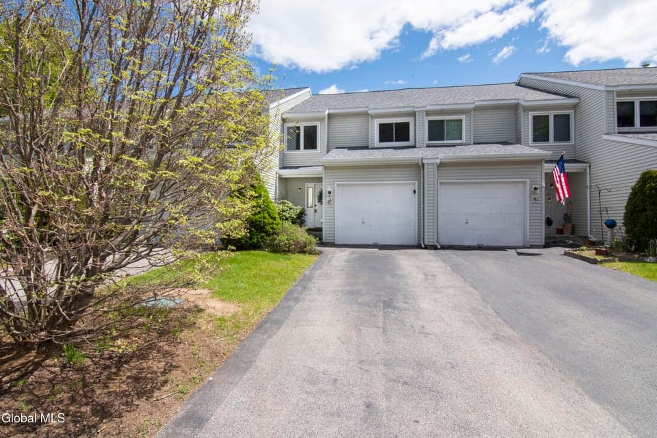69 Belmont Drive, Saratoga Springs, NY 12866, photo 2
