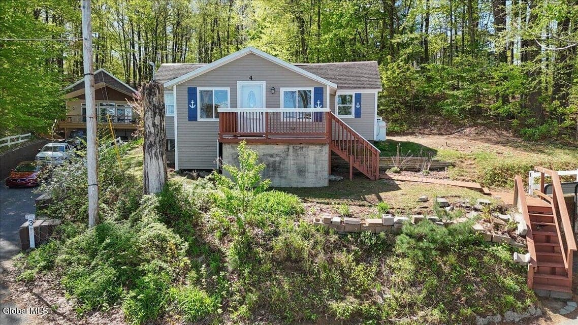 4 Aft Court, Stillwater, NY 12866, photo 1