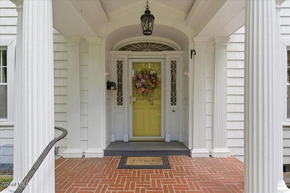 8 Westover Road, Troy, NY 12180, photo 3