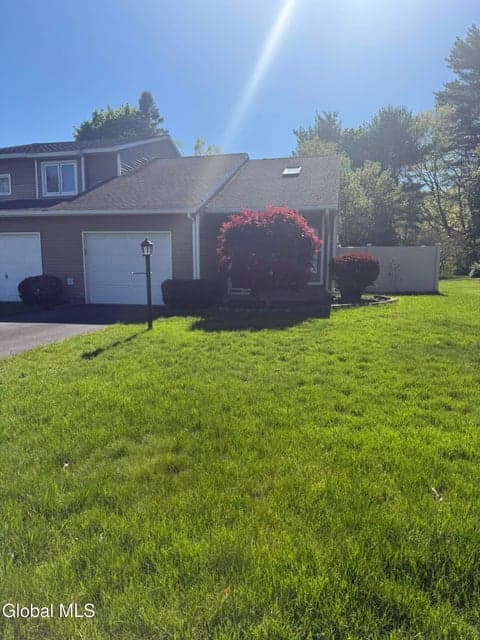 2050 Rosedale Way, Guilderland, NY 12303, photo 1