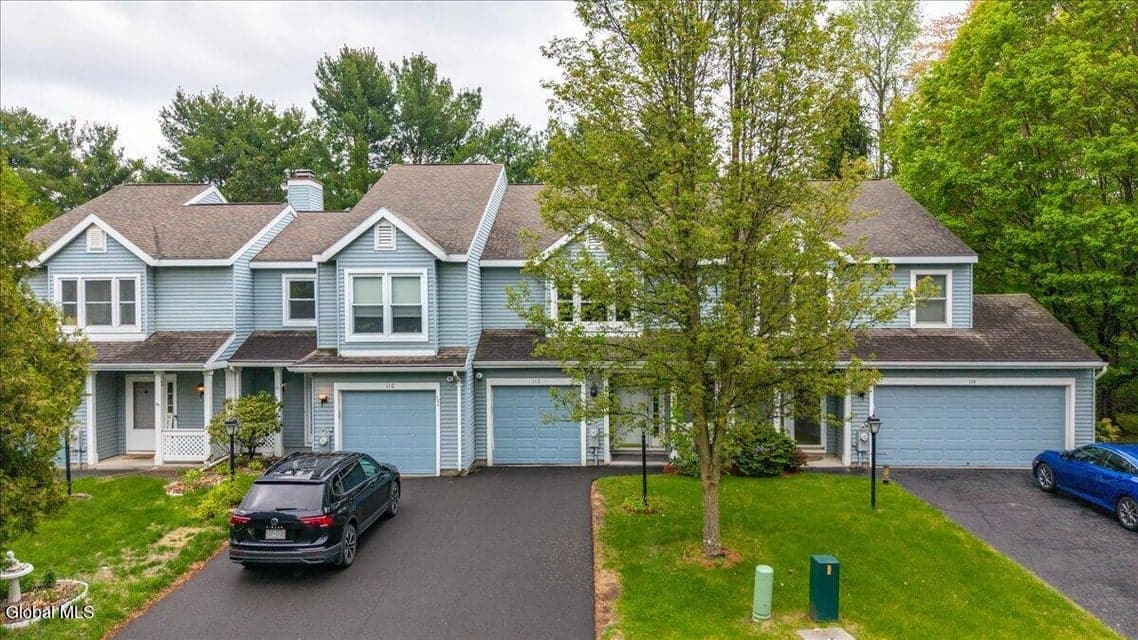 112 Stoney Creek Drive, Clifton Park, NY 12065, photo 2