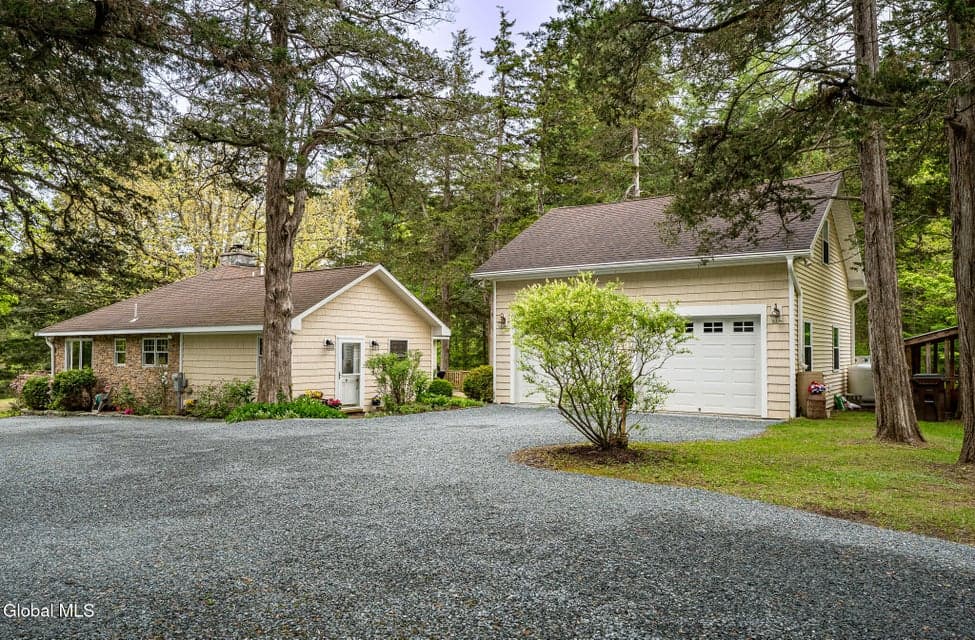 431 Onesquethaw Creek Road, photo 1