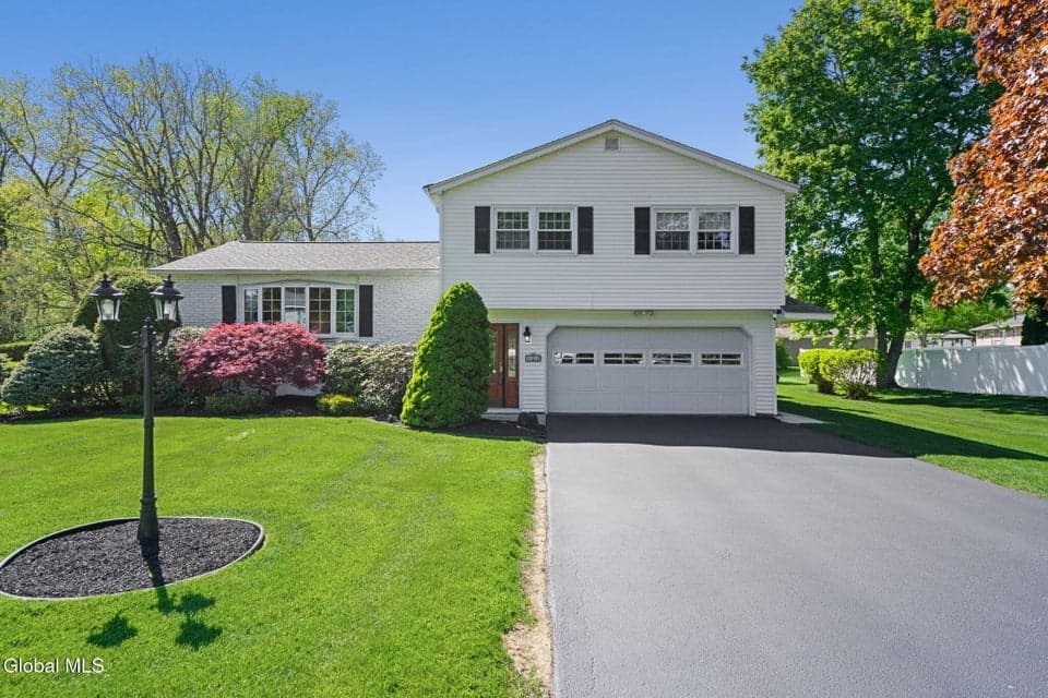 4 Country Fair Lane, photo 2