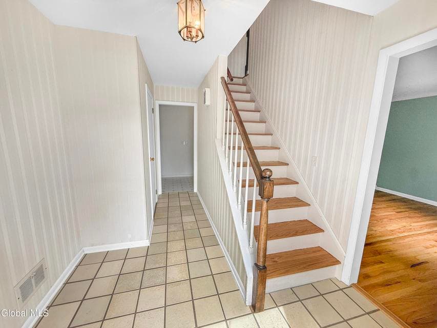33 Fairway Avenue ********, photo 3