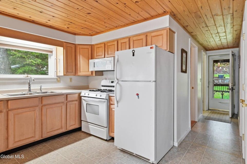 145 Summit Lake Road, Summit, NY 12175, photo 3