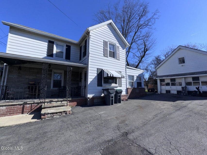 102 N Allen Street, photo 5