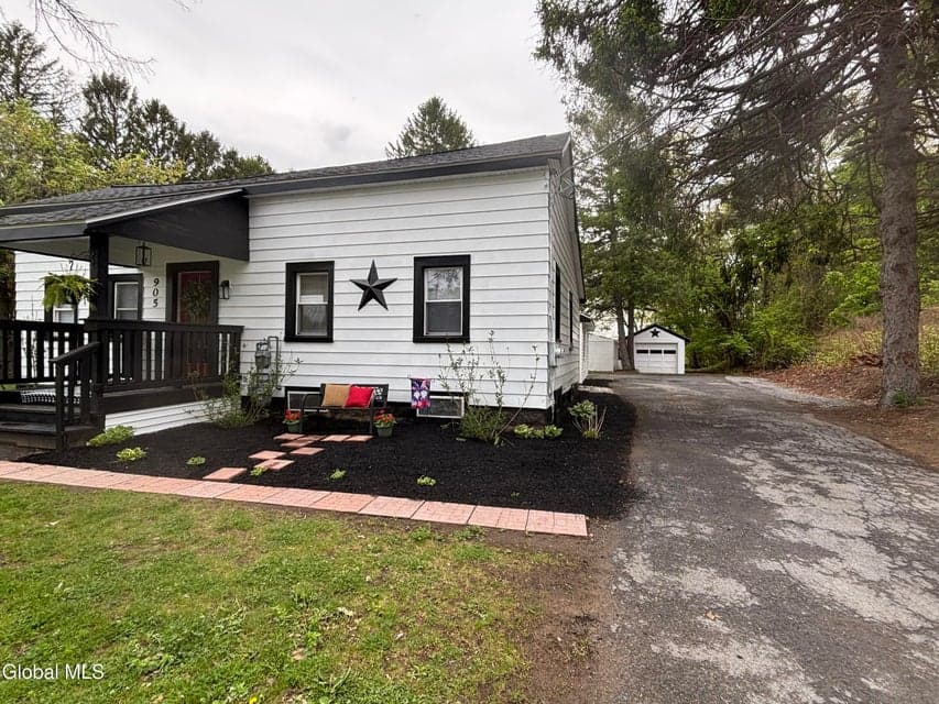 905 Balltown Road, Niskayuna, NY 12309, photo 3