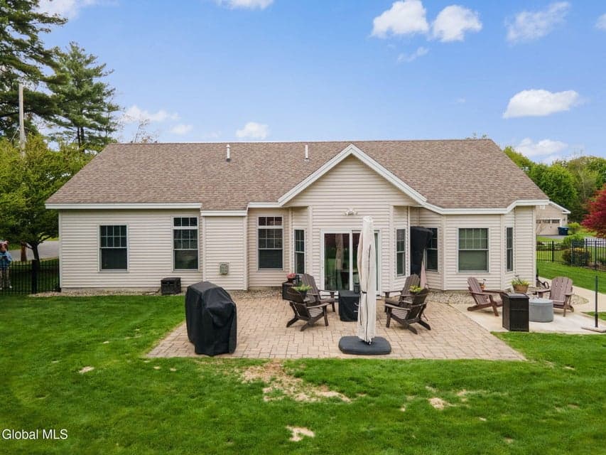 2 Knox Lane, Glens Falls, NY 12801, photo 2