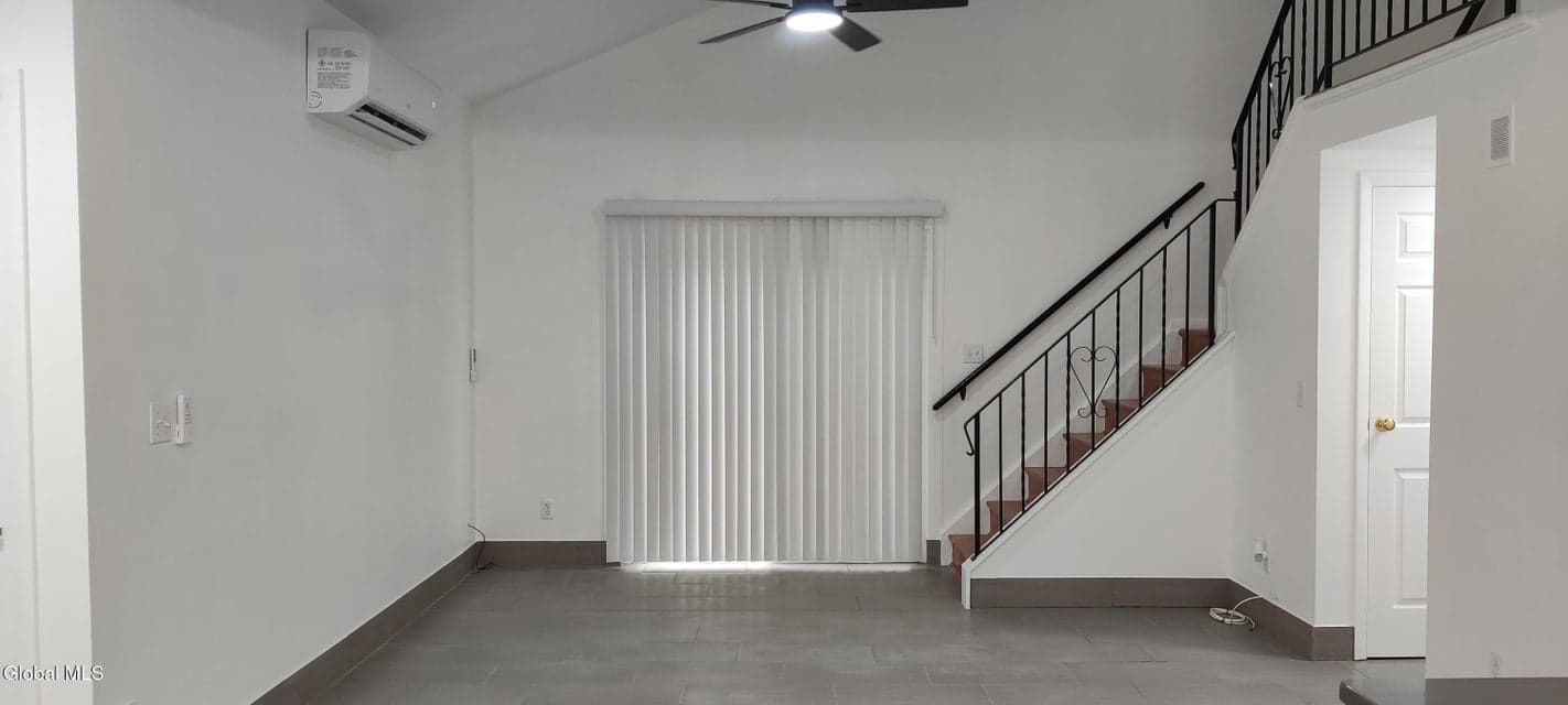 24 Arrow Wood Place, photo 3