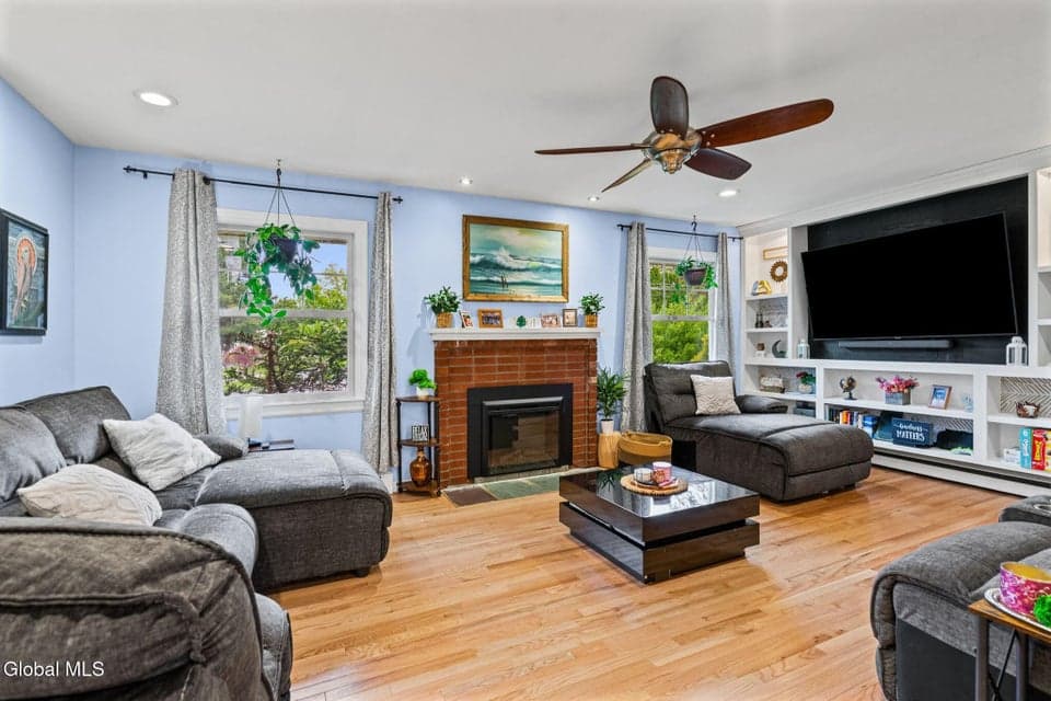 19 Sylvan Lane, photo 5
