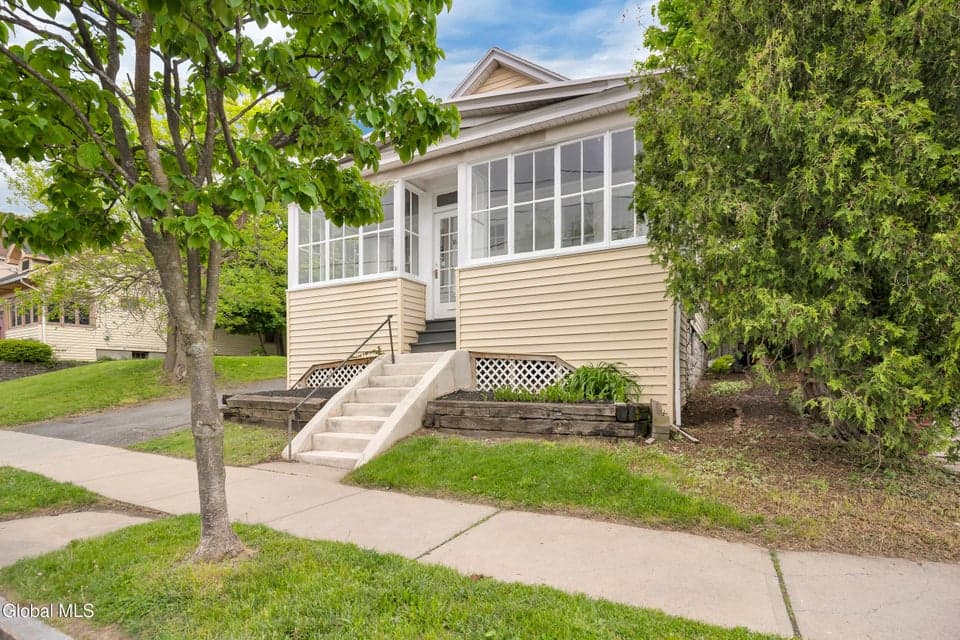 51 Benson Street, photo 3