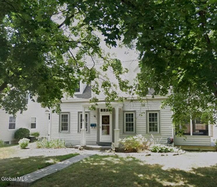 8 York Place