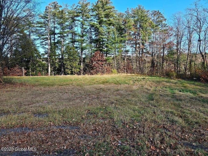192 N Main Street, photo 3