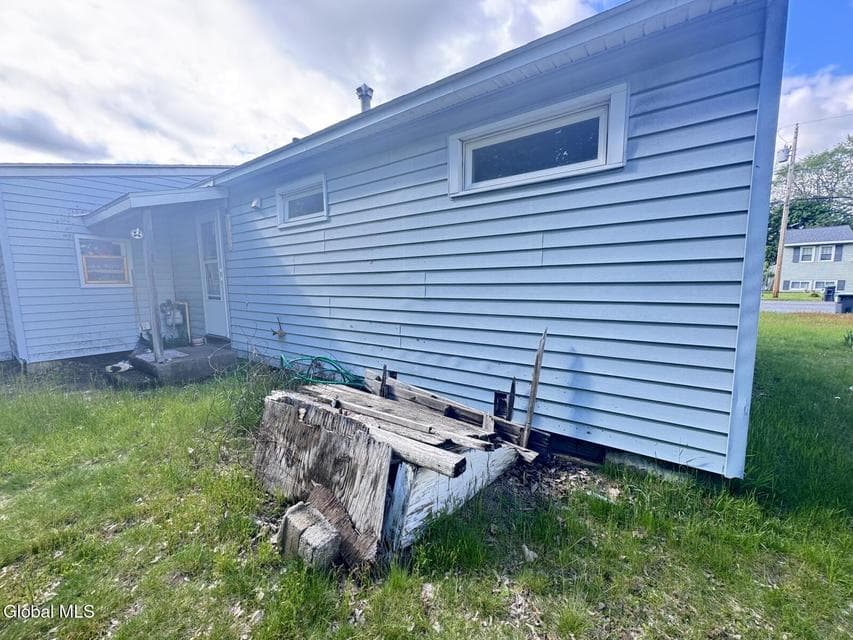 9 Mary Hadge Drive, photo 3
