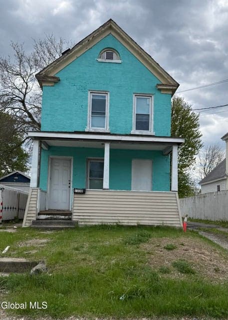 1330 7th Avenue ********