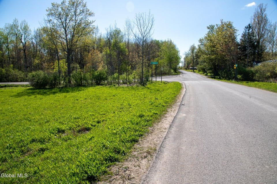 L1 Paines Hollow Road ********, photo 5