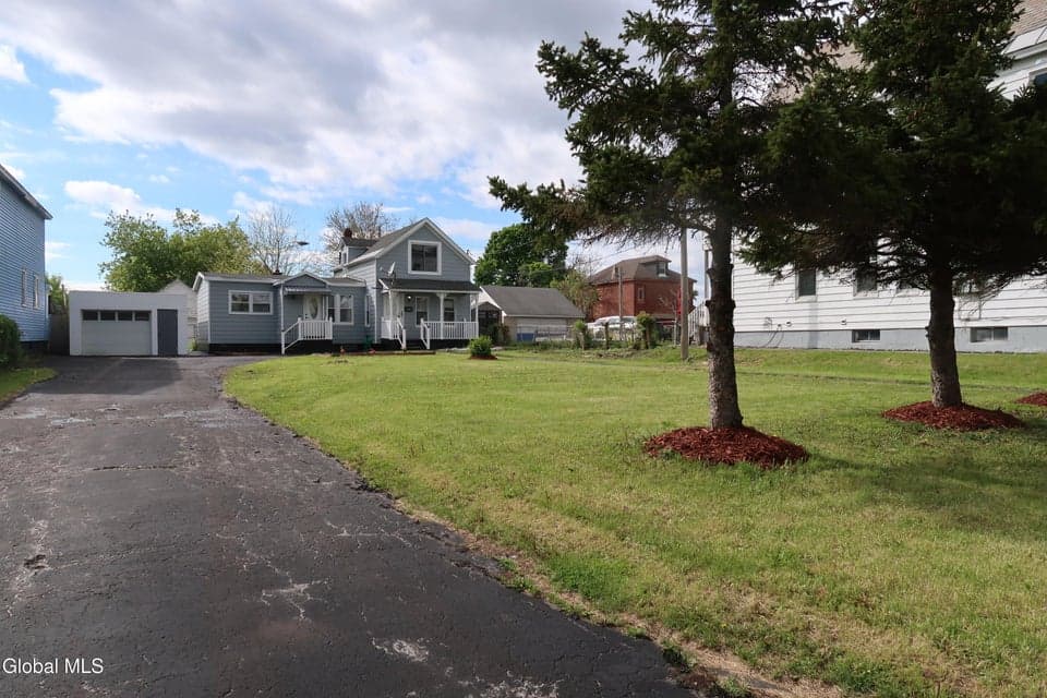 1747 Avenue A ********, photo 4