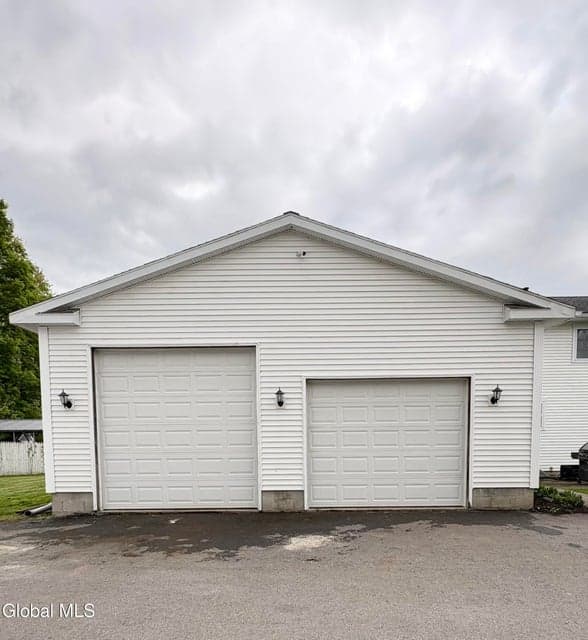 37 Vischer Ferry Road ********, photo 3