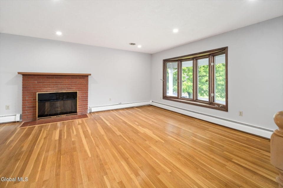 109 Pleasantview Drive, photo 5