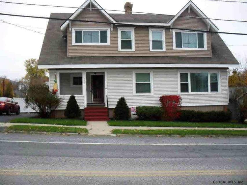 147 Lake George Avenue, photo 2