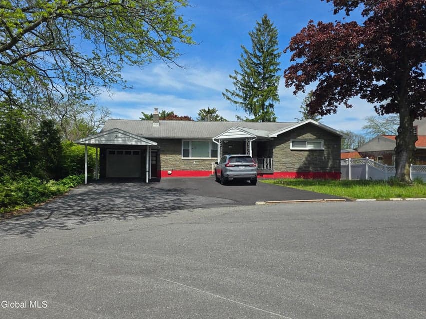 139 Western Pkwy, Schenectady, NY, photo 1