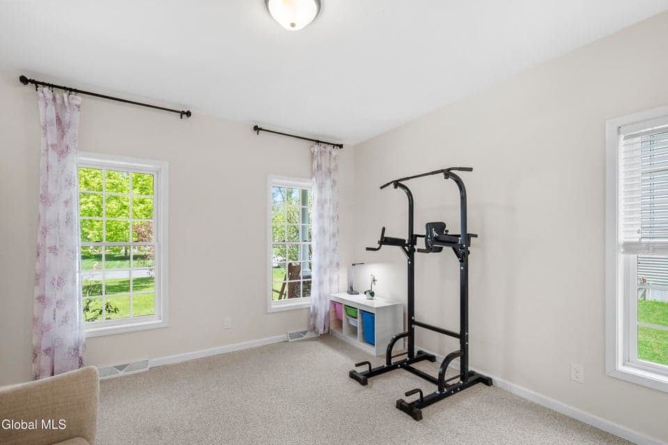 13 Carlson Way, Clifton Park, NY, photo 4