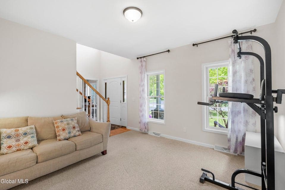 13 Carlson Way, Clifton Park, NY, photo 5