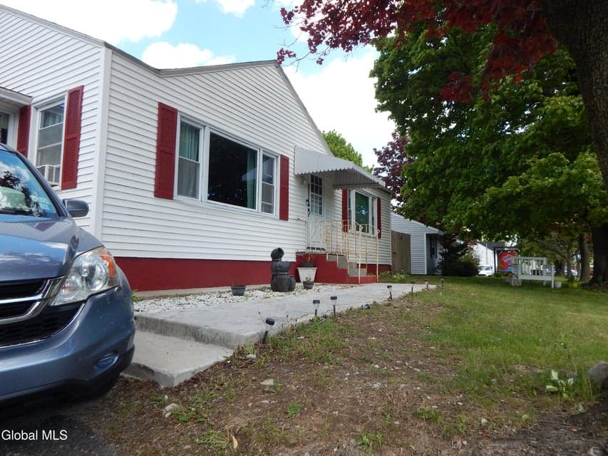 825 Troy-Schenectady Road, Colonie, NY, photo 2