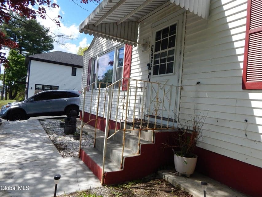 825 Troy-Schenectady Road, Colonie, NY, photo 5