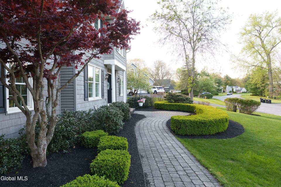 18 County Clare Lane, Niskayuna, NY, photo 3