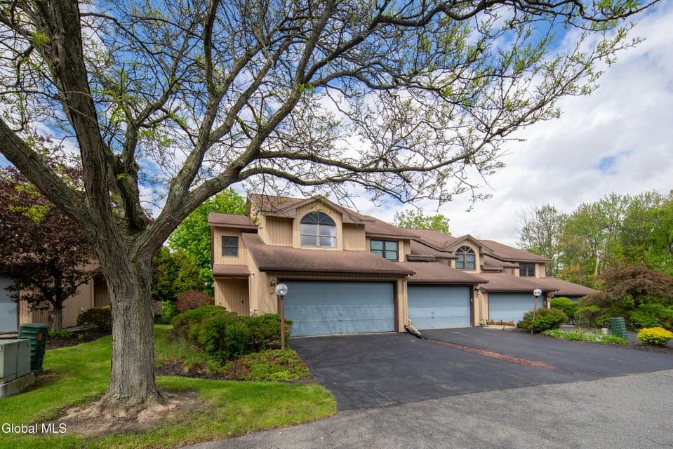 67 Harvard Road, Watervliet, NY, photo 1