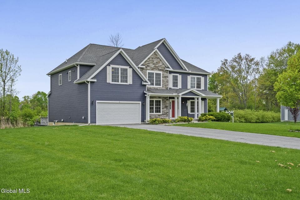 31 Stablegate Drive, Ballston, NY, photo 3