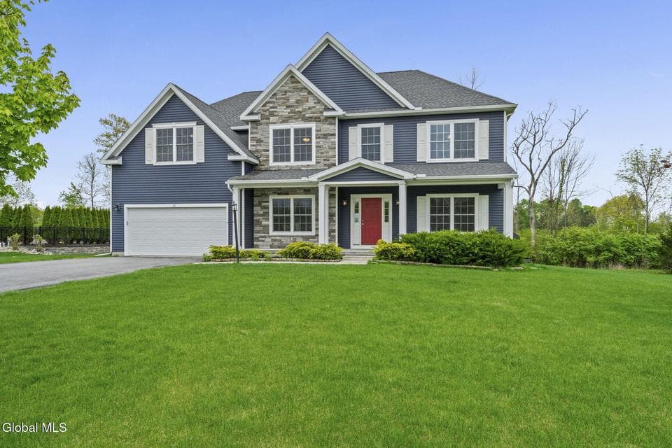 31 Stablegate Drive, Ballston, NY, photo 2