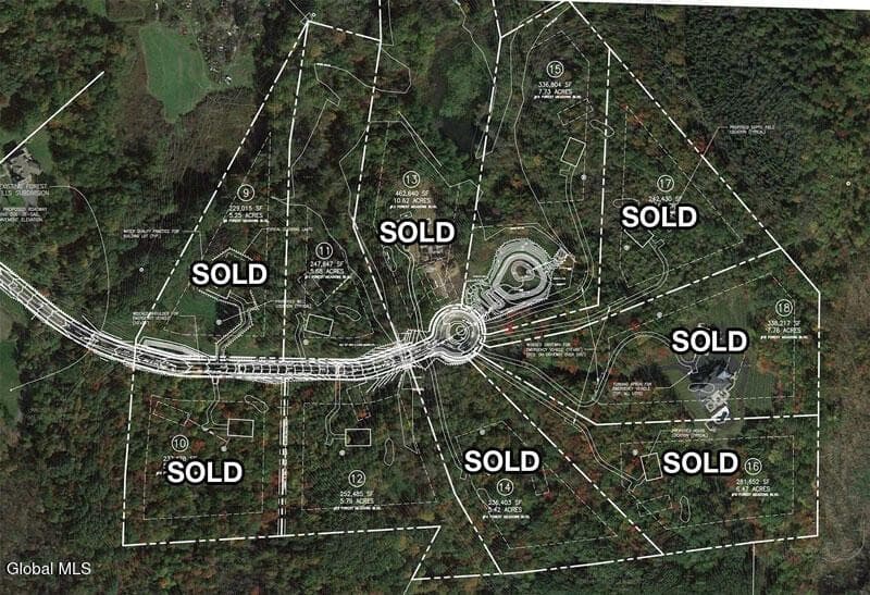 15 Forest Hills Boulevard, Rensselaer, NY