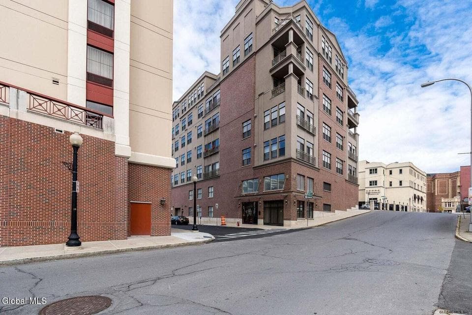 17 Chapel Street #302, Albany, NY, photo 2