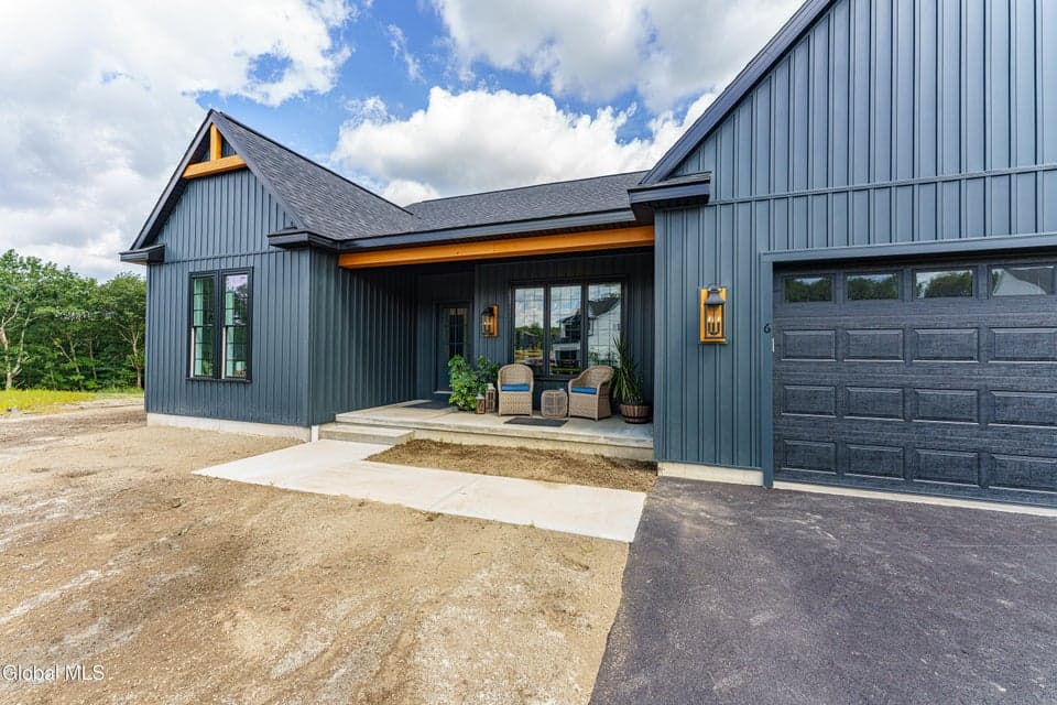 72 Schuurman Road, Schodack, NY