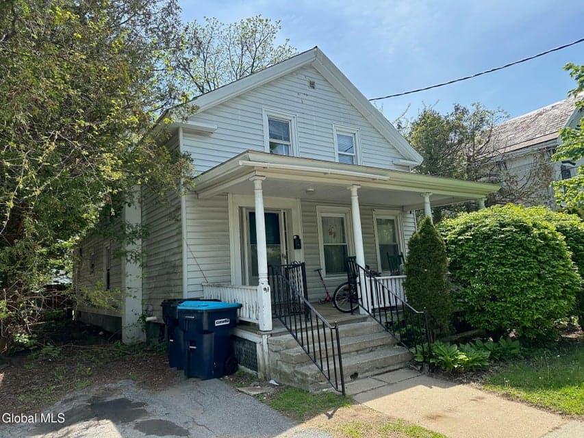 85 Bay Street, Glens Falls, NY, photo 3