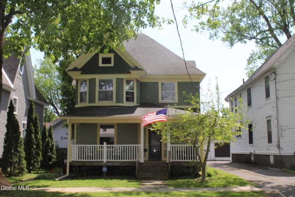 106 Prospect Avenue, Gloversville, NY