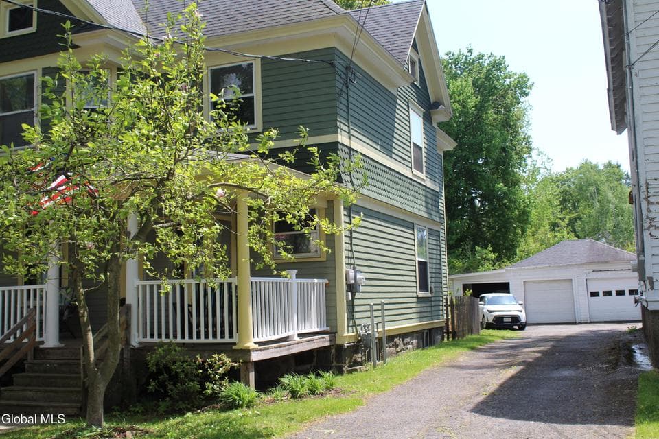 106 Prospect Avenue, Gloversville, NY, photo 4