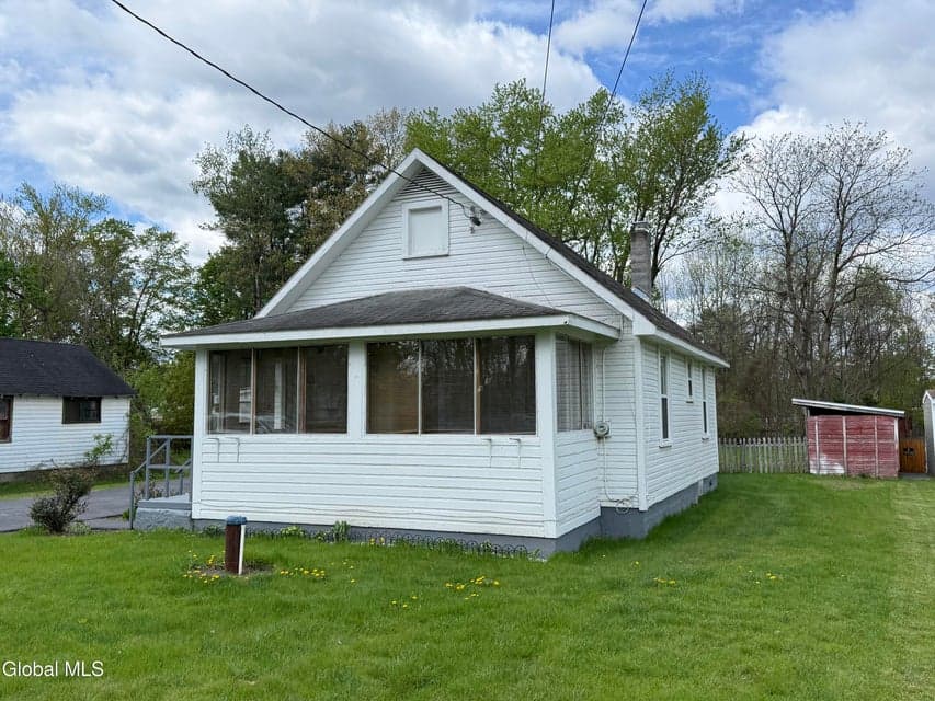 11 Bly Avenue, Hudson Falls, NY, photo 3