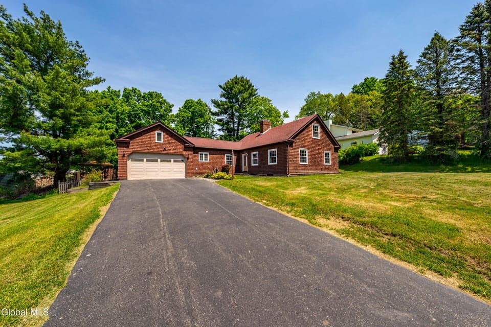 2704 Apple Tree Lane, Schodack, NY, photo 2