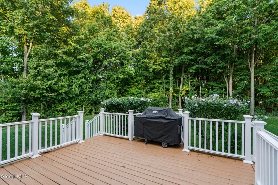 2 Kendall Place, Glenville, NY, photo 5