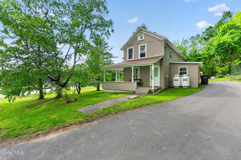 22 Madison Avenue, Ravena, NY, photo 2