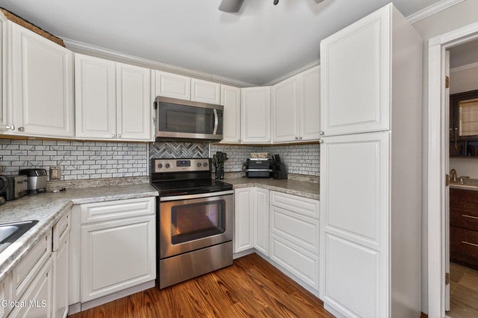 22 Madison Avenue, Ravena, NY, photo 5